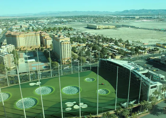 Luxury Suites International At The Signature